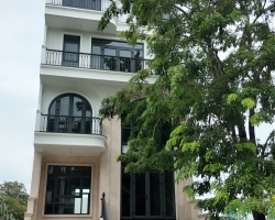 Cho Thuê Nhà Nguyên Căn Tại Phân Khu Vạn Phúc 1]