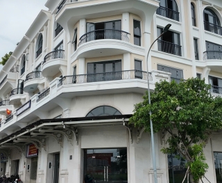Căn Góc Tại Phân Khu Đông Nam A