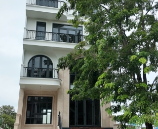 Cho Thuê Nhà Nguyên Căn Tại Phân Khu Vạn Phúc 1