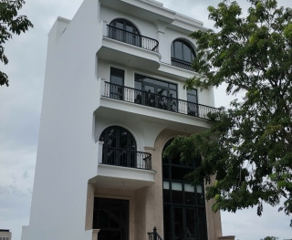 Nhà Nguyên Căn Tại Phân Khu Vạn Phúc 1